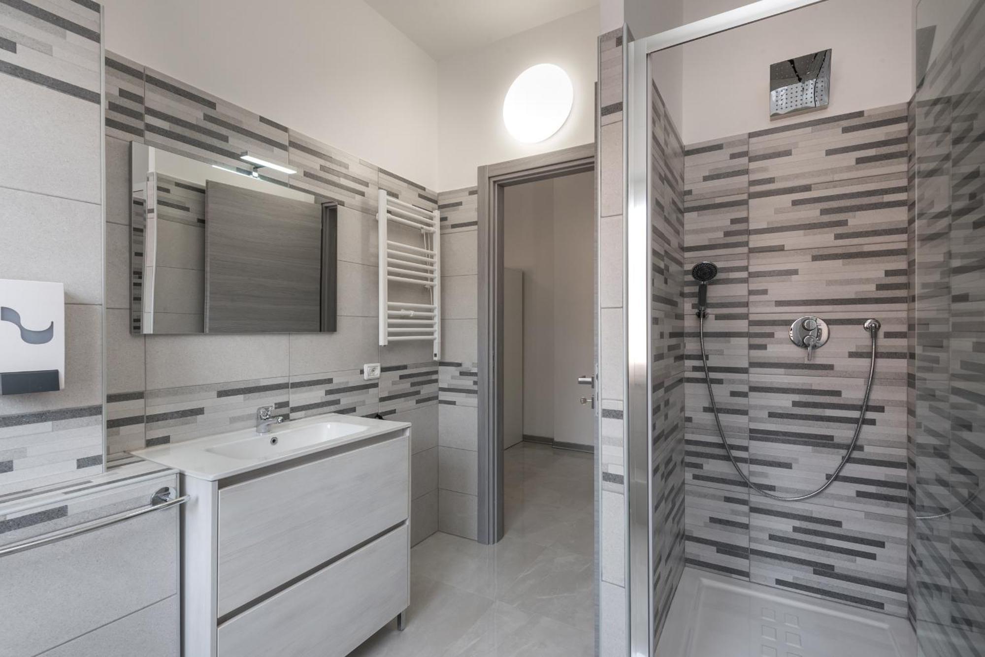 Travelershome Ciampino Airport Guesthouse 600M To Airport Exteriör bild