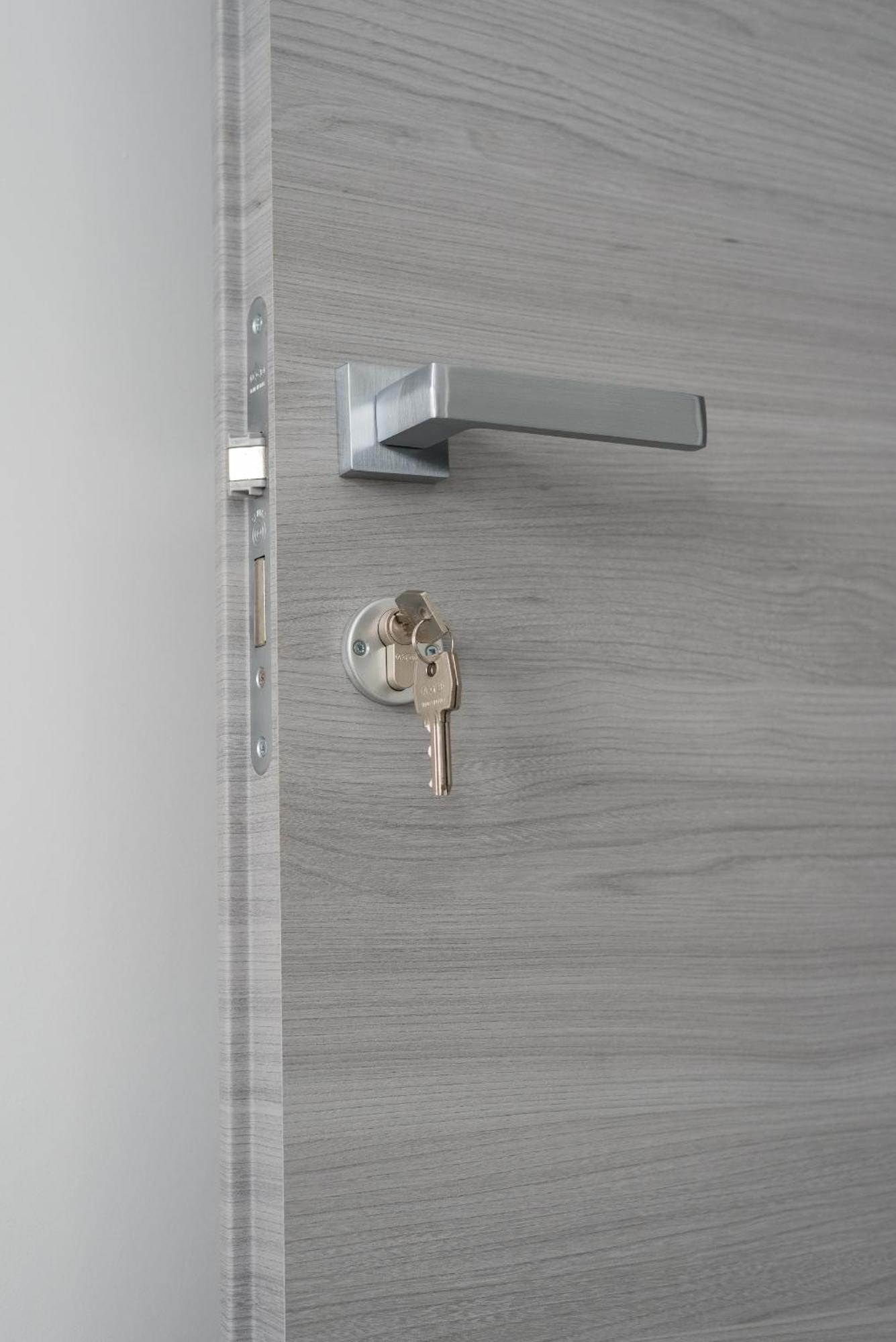 Travelershome Ciampino Airport Guesthouse 600M To Airport Exteriör bild
