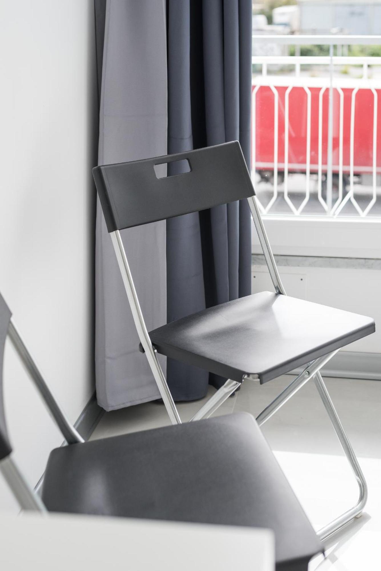 Travelershome Ciampino Airport Guesthouse 600M To Airport Exteriör bild