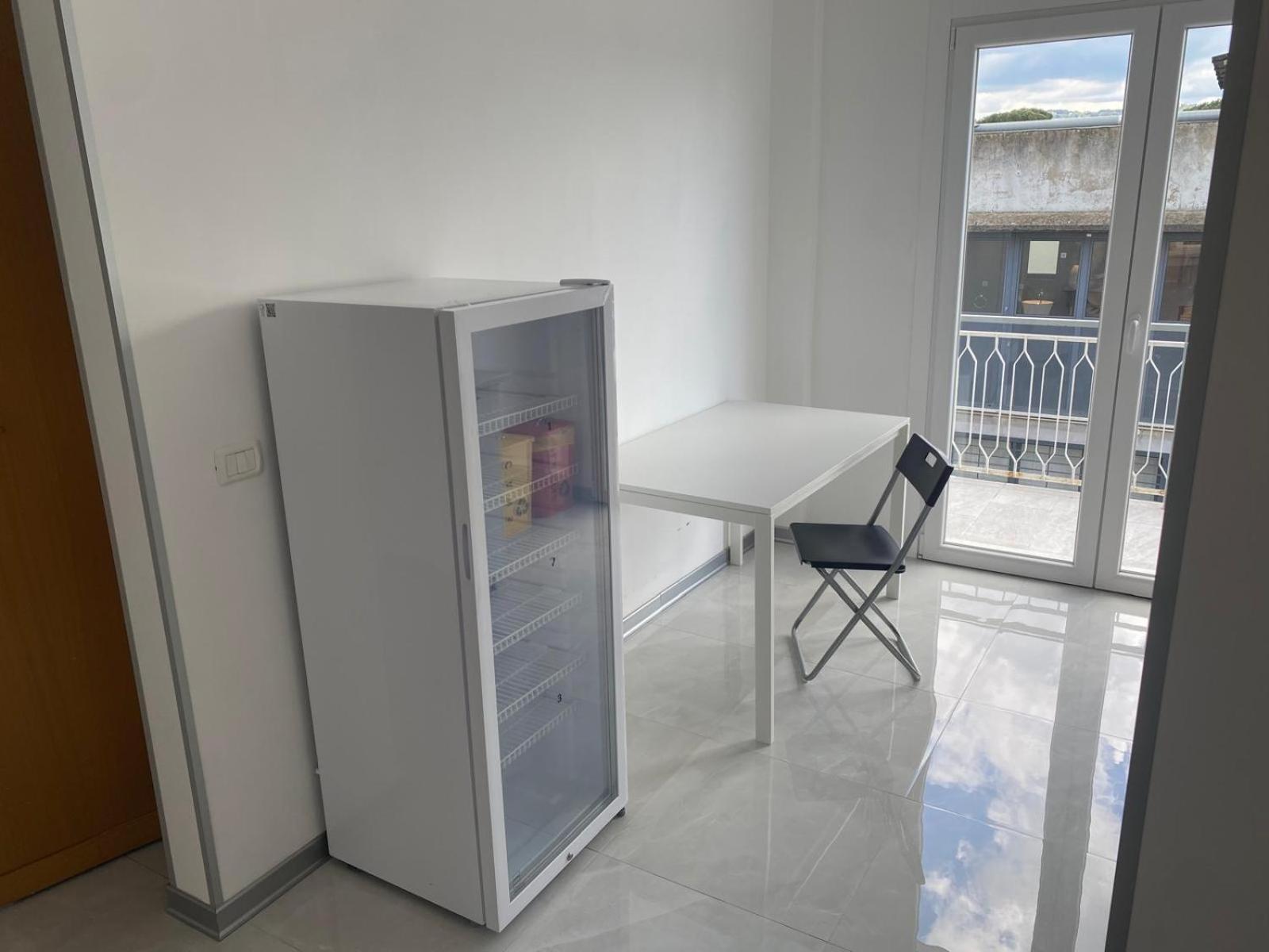 Travelershome Ciampino Airport Guesthouse 600M To Airport Exteriör bild